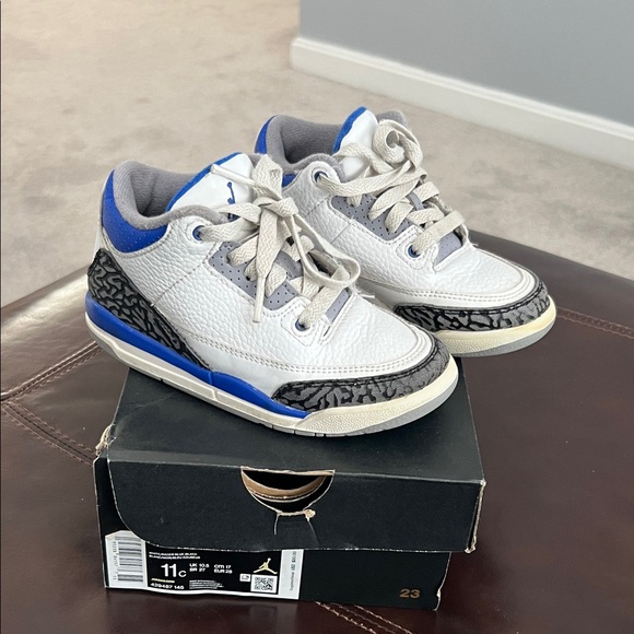 Jordan Other - Air Jordan 3 Retro - size 11 little kids GUC